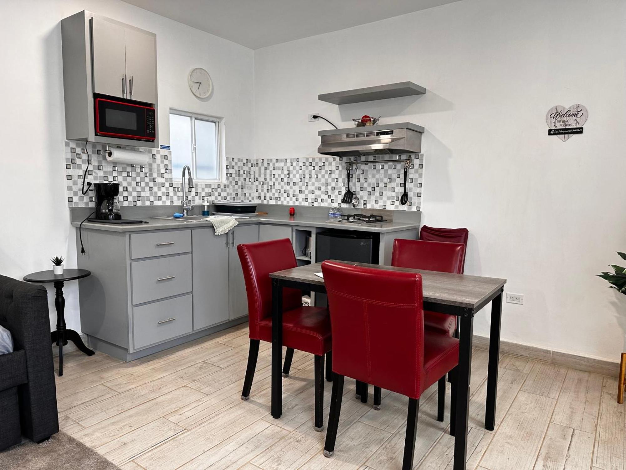 רוסריטו Las Mariposas Mini Suites מראה חיצוני תמונה