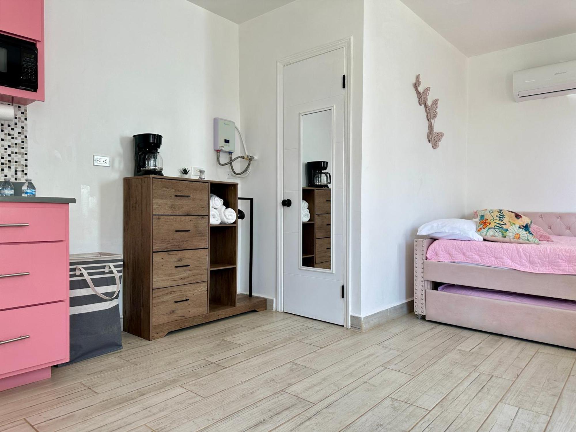 רוסריטו Las Mariposas Mini Suites מראה חיצוני תמונה